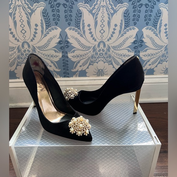Ted Baker Shoes - Ted Baker Embellished Mink Velvet Black Court Shoe | Size 8.5 | Size 39.5 EUC